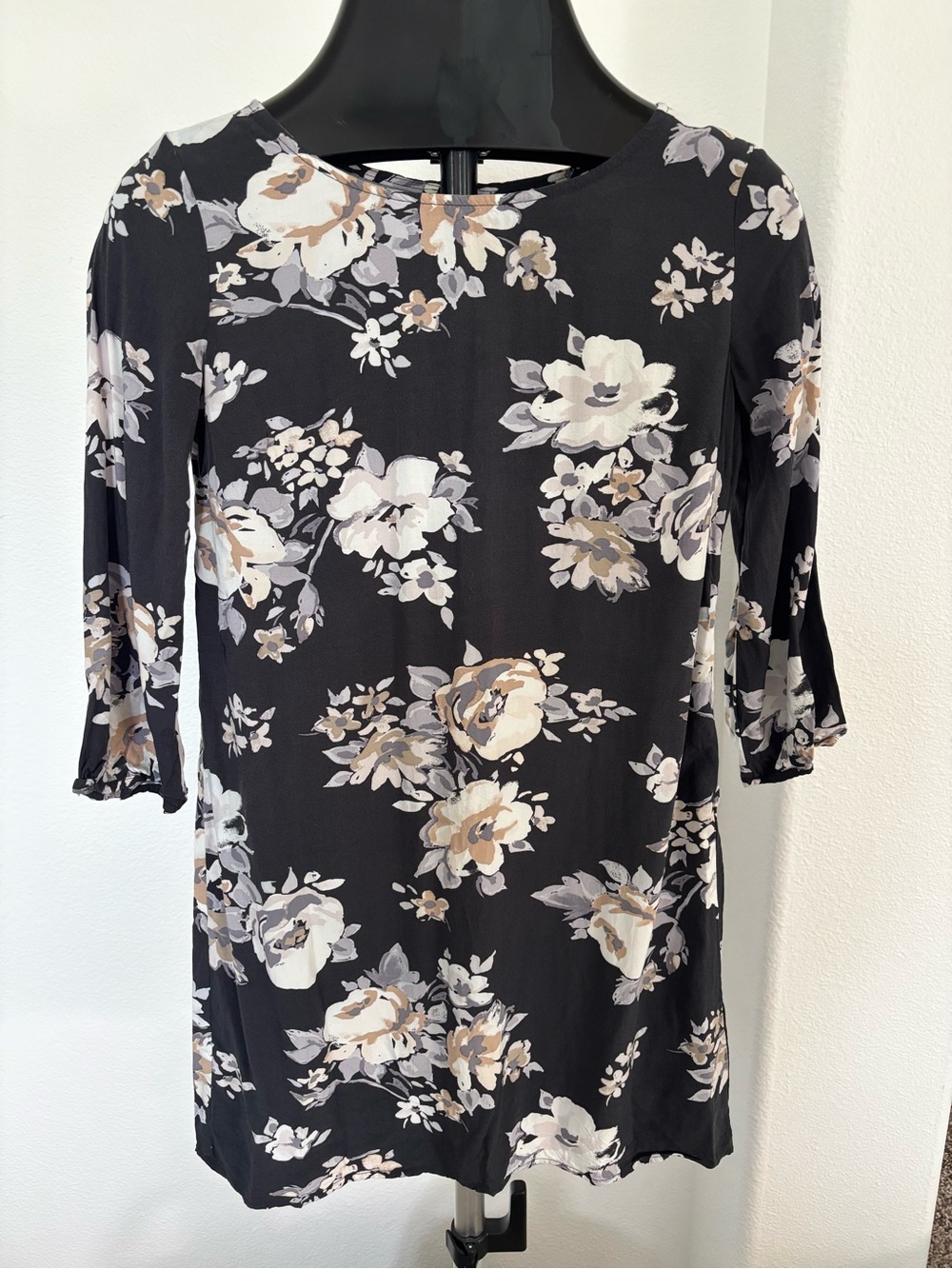 Old Navy Black Floral Shift Dress with Cream and Gray Blooms